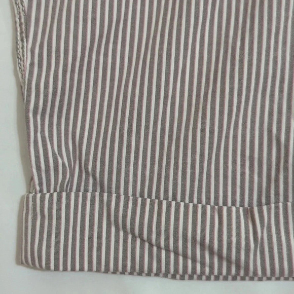 Abercrombie & Fitch Cuffed Bermuda Shorts, Color Cream/Brown/Pink, Size 4 - Picture 6 of 14